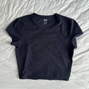 UNIQLO Athletic Navy Crop Tee